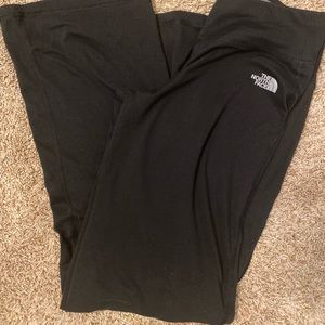 North face size small women’s wide leg work out pants